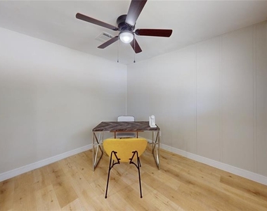 5455 Birdwood Road - Photo Thumbnail 6