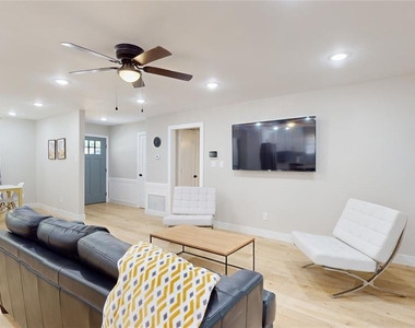 5455 Birdwood Road - Photo Thumbnail 2
