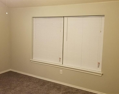 18227 Sweet Juniper Lane - Photo Thumbnail 16