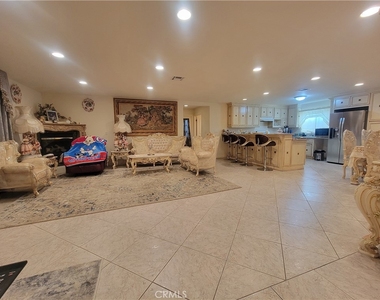 8009 Rose Street - Photo Thumbnail 6