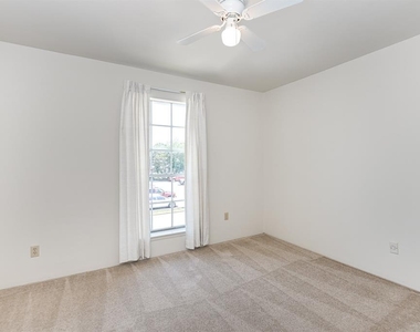9410 Edgebrook - Photo Thumbnail 9