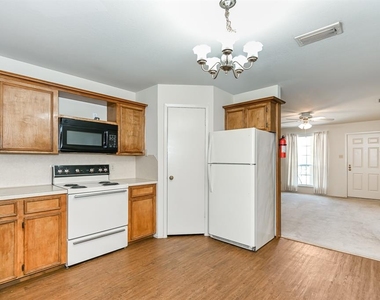9410 Edgebrook - Photo Thumbnail 5