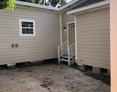 3911 Fulton Street - Photo Thumbnail 24