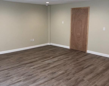 3911 Fulton Street - Photo Thumbnail 13