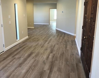 3911 Fulton Street - Photo Thumbnail 30
