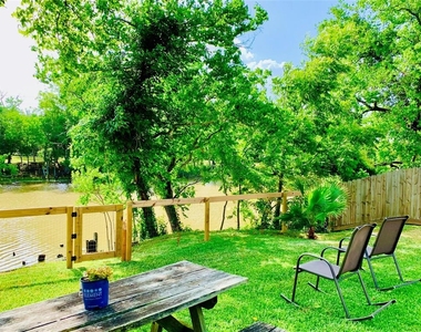 411 Ulrich Street - Photo Thumbnail 22