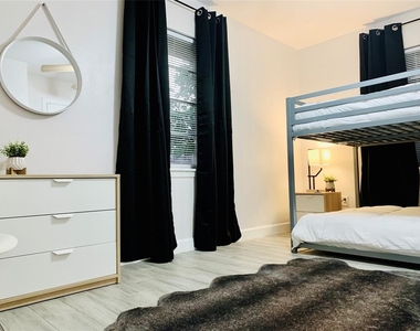 411 Ulrich Street - Photo Thumbnail 15