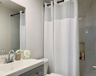 411 Ulrich Street - Photo Thumbnail 20