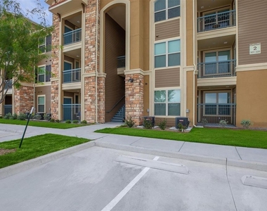 3700 N K Center - Photo Thumbnail 2