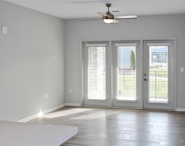 1014 Jefferson View Wy - Photo Thumbnail 3