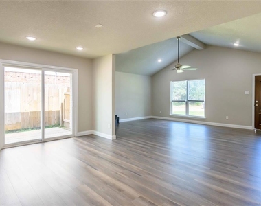 8703 Valley Ledge Drive - Photo Thumbnail 7
