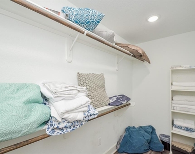 5443 Quail Tree Lane - Photo Thumbnail 8