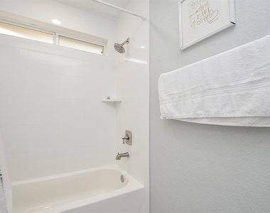 5443 Quail Tree Lane - Photo Thumbnail 4