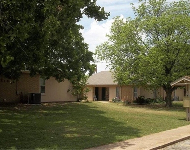 1512 Primrose Lane - Photo Thumbnail 2
