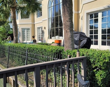 27 Swan Isle Boulevard - Photo Thumbnail 2