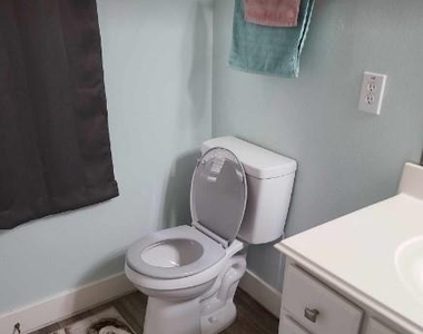 302 Kings Port Street - Photo Thumbnail 9