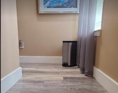 302 Kings Port Street - Photo Thumbnail 10