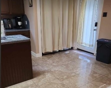 302 Kings Port Street - Photo Thumbnail 16