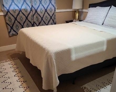 302 Kings Port Street - Photo Thumbnail 18