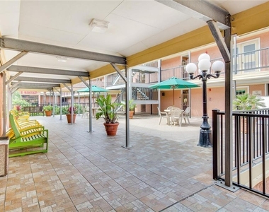6300 Seawall Boulevard - Photo Thumbnail 17