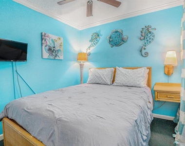 6300 Seawall Boulevard - Photo Thumbnail 9