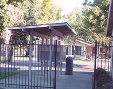 5581 Mendocino Blvd - Photo Thumbnail 5