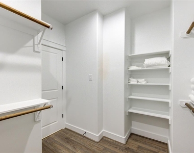 3406 Garapan Street - Photo Thumbnail 29