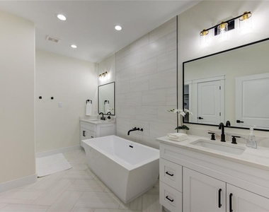 3406 Garapan Street - Photo Thumbnail 27