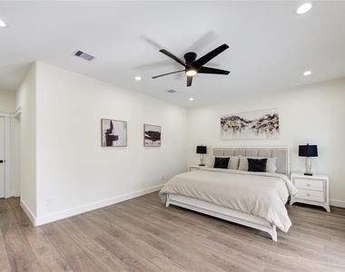 3406 Garapan Street - Photo Thumbnail 20