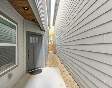 3406 Garapan Street - Photo Thumbnail 3