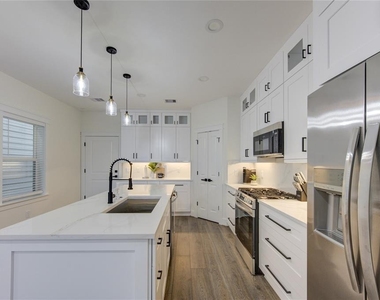 3406 Garapan Street - Photo Thumbnail 11