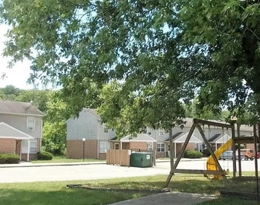 710 N Pennsylvania Ave - Photo Thumbnail 4
