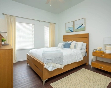5220 Ave J - Photo Thumbnail 5