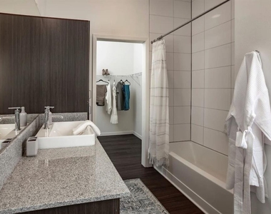 5220 Ave J - Photo Thumbnail 7