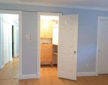15703 Jersey Drive - Photo Thumbnail 7