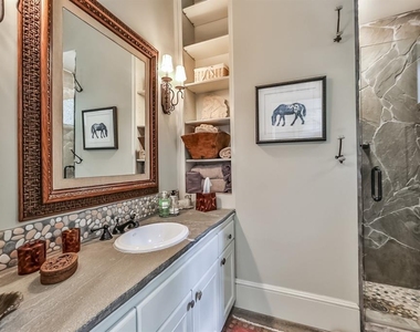 2712 Ferndale Street - Photo Thumbnail 47