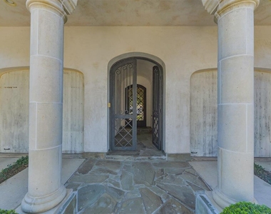 2712 Ferndale Street - Photo Thumbnail 5