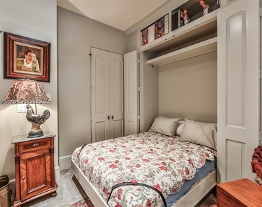 2712 Ferndale Street - Photo Thumbnail 40