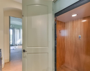 2712 Ferndale Street - Photo Thumbnail 31