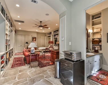 2712 Ferndale Street - Photo Thumbnail 46