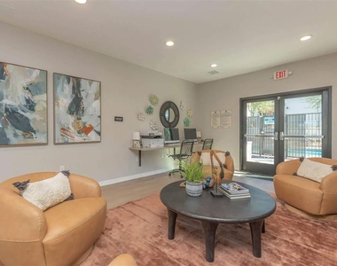 5453 Ridge St - Photo Thumbnail 4