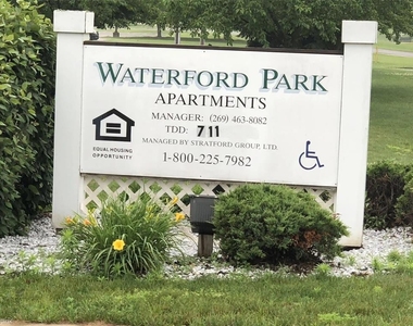 4089 Medical Park Drive - Photo Thumbnail 3