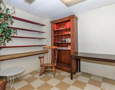 111 Ne Walker Ave - Photo Thumbnail 10