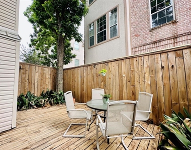 1504 Southmore Boulevard - Photo Thumbnail 21