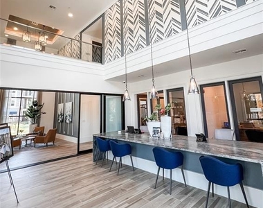 13802 Napoli Drive - Photo Thumbnail 3