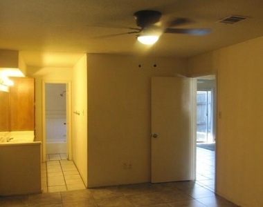 10826 Sugar Hill Drive - Photo Thumbnail 36