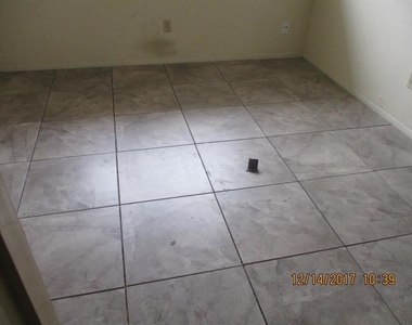10826 Sugar Hill Drive - Photo Thumbnail 15