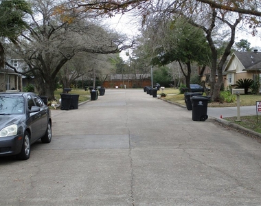 10826 Sugar Hill Drive - Photo Thumbnail 28