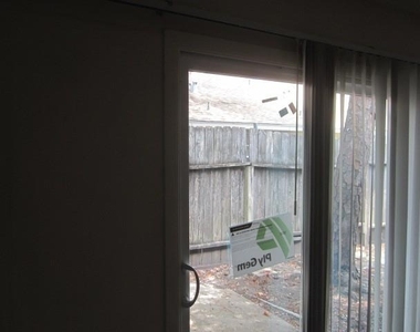 10826 Sugar Hill Drive - Photo Thumbnail 41