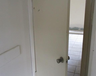 10826 Sugar Hill Drive - Photo Thumbnail 14